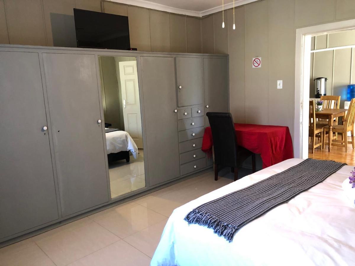 The Lavender Guesthouse Kroonstad Extérieur photo